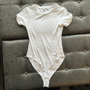 Mangopop women’s white body suit size medium